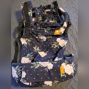 Tula Free to Grow in Blossom